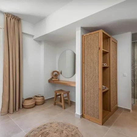 Absolute Hotel