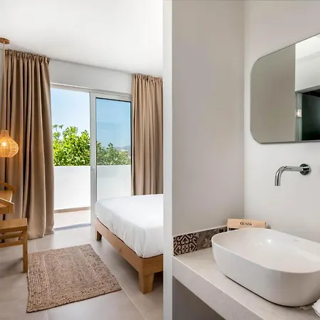 Absolute 4* كوتاري