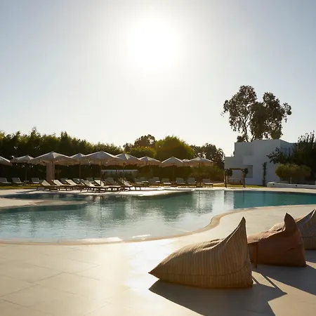 Absolute 4* كوتاري