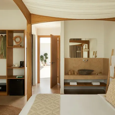 Absolute Kiotari Hotel