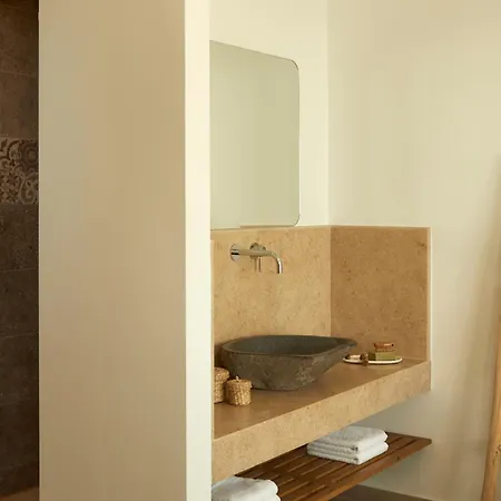 Absolute Kiotari Hotel 4*